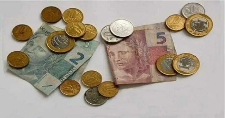 Qual é a quantia exata de dinheiro contida nesta imagem, duvido que você acerte