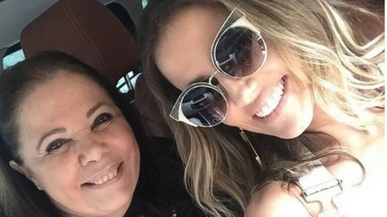 Deborah Secco comenta o BBB22 e é detonada pela própria mãe: “Filha, cala a boca”