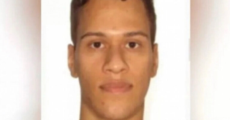 Corpo é encontrado pela polícia após sangue escorrer da garagem e irmão da vítima é suspeito