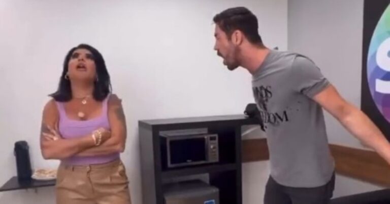 Vídeo: Rico Melquiades e Solange Gomes se reencontram no SBT e ‘protagonizam’ barraco