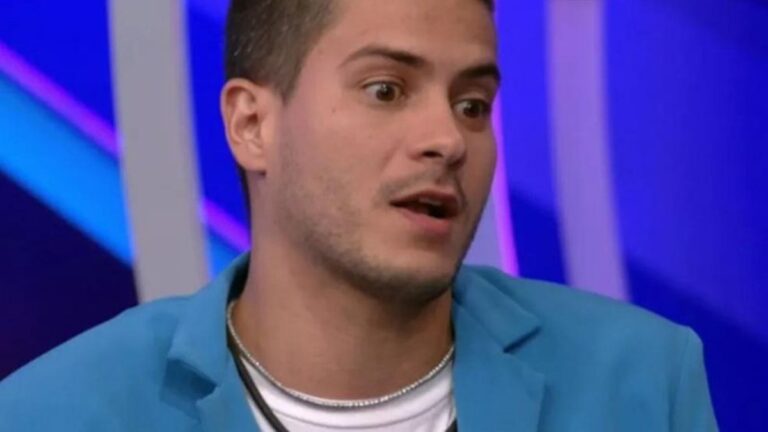 Recalque? Oito participantes não seguem Arthur Aguiar nas redes sociais após vencer o reality