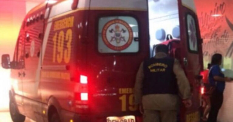 Estrutura metálica desmorona em festa de formatura e deixa vários feridos