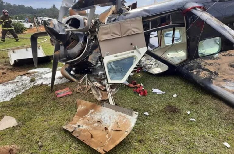 Avião com 15 paraquedistas cai em Boituva e deixa dois mortos