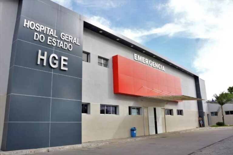 Menino de 6 anos é jogado do 4º andar de prédio, madrasta é suspeita