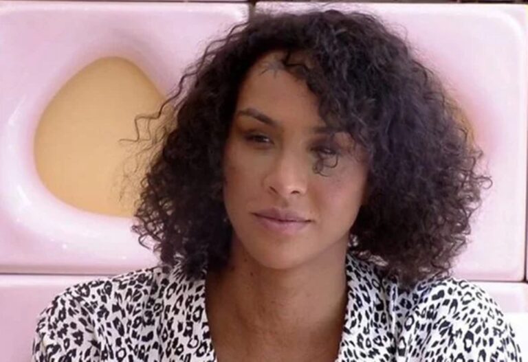 Ex-BBB Linn da Quebrada chora e diz que foi expulsa de igreja pela polícia: “Deboche”