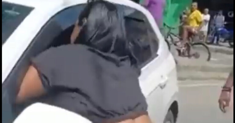Video: Mulher pega marido com amante no carro, enquanto trabalhava na rua