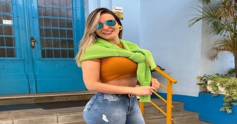 Após virar cabeleireira, Andressa Urach admite vergonha do passado e dispara: “ilusão”