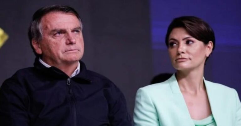 Após derrota no segundo turno, Bolsonaro agrediu Michelle Bolsonaro com tapas e empurrões, afirma deputado