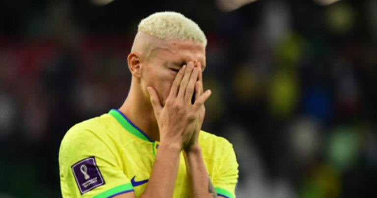 ‘Dói na alma ver ele chorando’, diz tia de Richarlison após derrota do Brasil