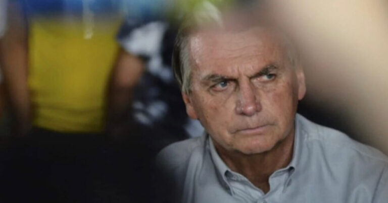 Futuros vizinhos de Bolsonaro preparam surpresa nada agradável para ele e família, afirma colunista