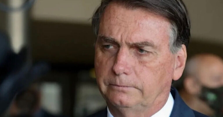 ‘Me responsabilizo pelos meus erros’, diz Bolsonaro em vídeo