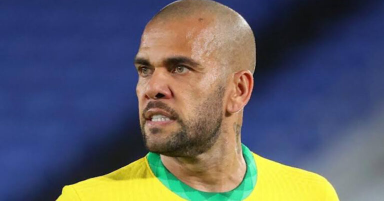 Daniel Alves é preso em Barcelona por suspeita de abuso contra mulher