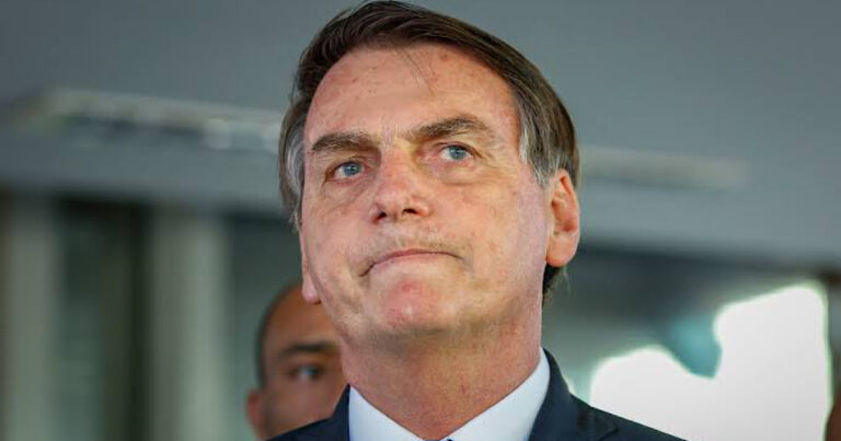 Moraes acata pedido da PGR e inclui Bolsonaro no inquérito de atos antidemocráticos