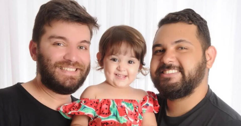 Menina de 2 anos é abusada e morta; suspeitos mãe e padrasto são presos