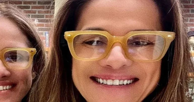 Ingrid Guimarães surge ao lado da irmã e confunde fãs: ‘Não são gêmeas?’