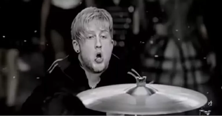 Bob Bryar, ex-baterista do My Chemical Romance, é encontrado morto em casa no Tennessee