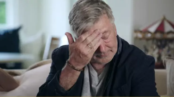 Alec Baldwin e Hilaria: Emoções e Desafios Após o Trágico Incidente em Rust