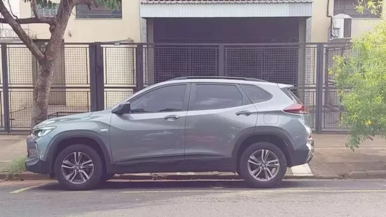 Web se revolta com a morte de menino esquecido no carro pela tia