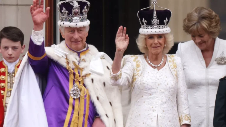 Rei Charles III e rainha Camilla completam 20 anos de casados