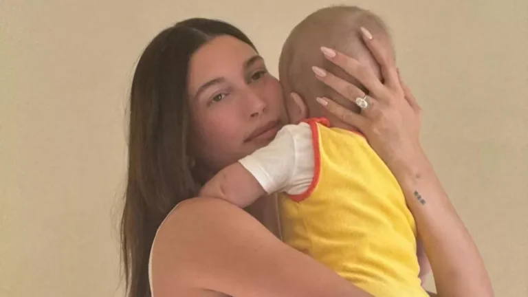 Hailey Bieber revela ter sofrido hemorragia grave após nascimento do filho