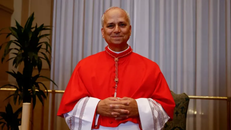 O que o tarô prevê sobre o futuro do pontificado de Leão XIV?