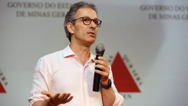 Justiça rejeita pedido do PT para Zema apagar post sobre fraudes no INSS