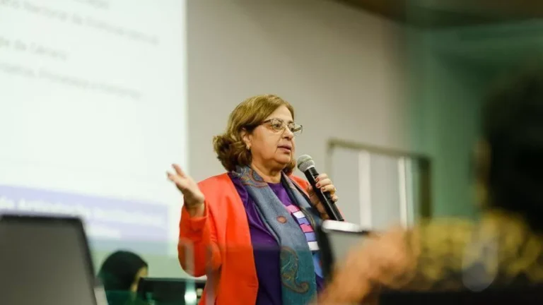 Lula demite Cida Gonçalves e nomeia Márcia Lopes no Ministério das Mulheres