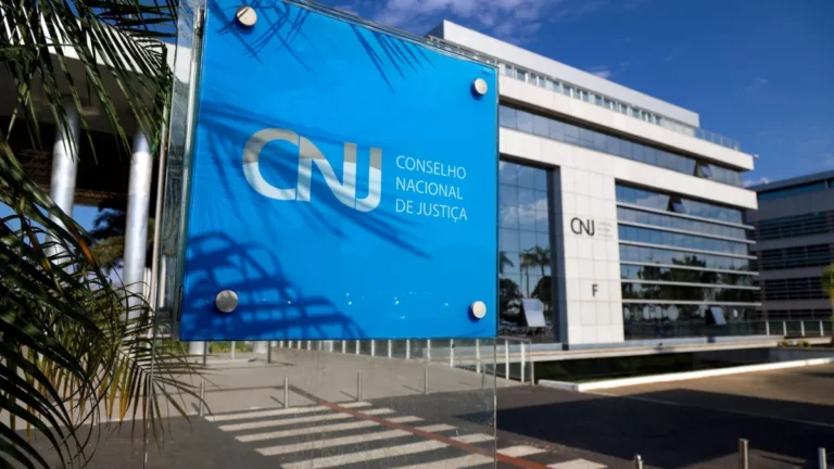 CNJ avaliará conduta de juiz que manteve descontos de aposentado do INSS