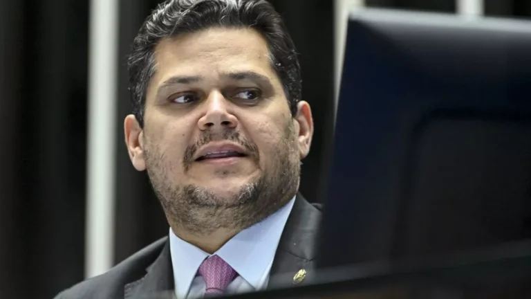 Alcolumbre sinaliza resistência à CPMI para apurar fraudes no INSS
