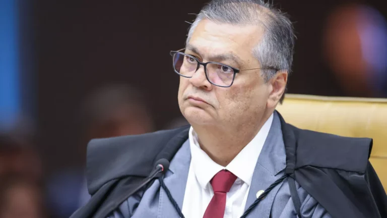 Dino diz que decisão sobre Ramagem não afeta pacto entre poderes