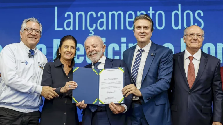 Lula participa de lançamento do curso de medicina do Sírio-Libanês