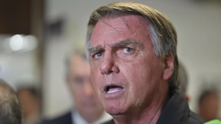 Bolsonaro pede suspensão de audiências com testemunhas sobre plano de golpe