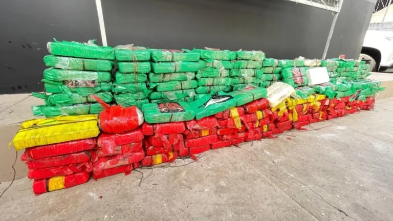 Polícia do AM apreende cocaína avaliada em R$ 12 milhões vinda do Peru