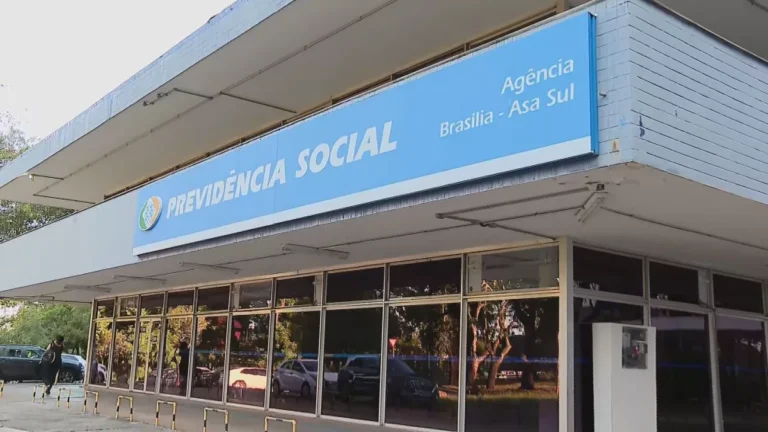 Menos de 2% dos aposentados que consultaram o INSS autorizaram descontos