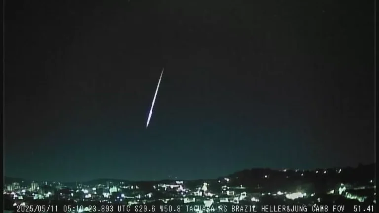 Vídeo: “Meteoro do Dia das Mães” é visto em cidade do RS