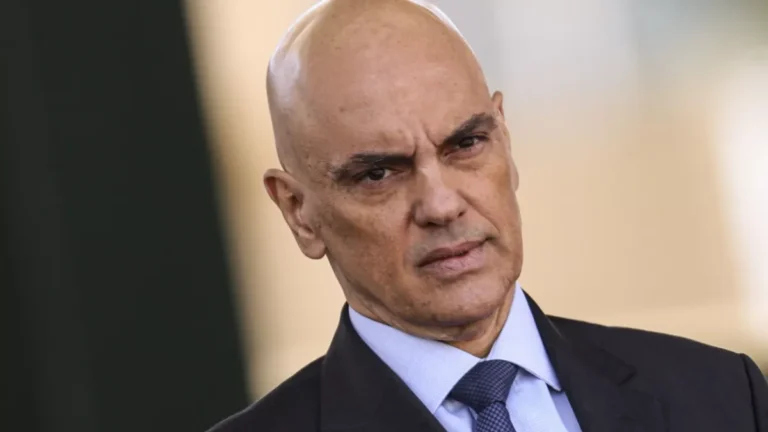 Moraes será relator de pedido de Hugo para travar ação contra Ramagem
