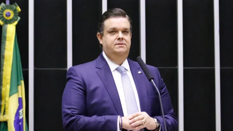 Ministro da Previdência presta esclarecimentos no Senado; acompanhe