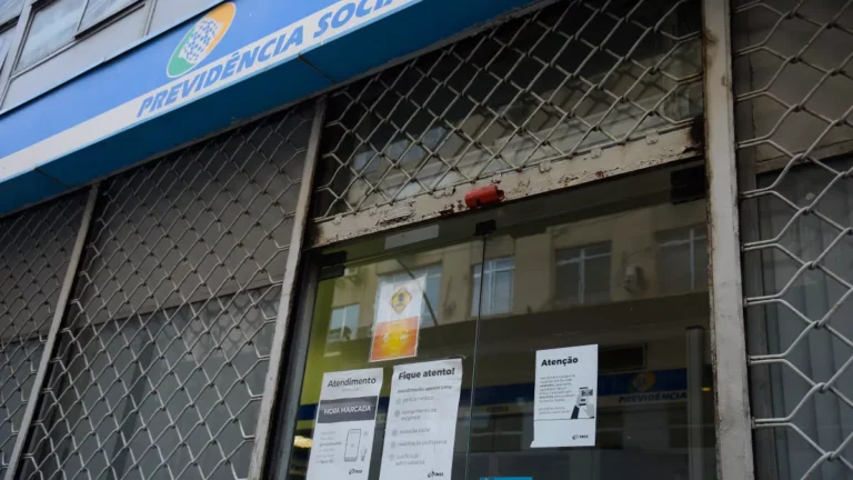 Associação aproveitou agências fechadas para fraudar INSS, diz polícia
