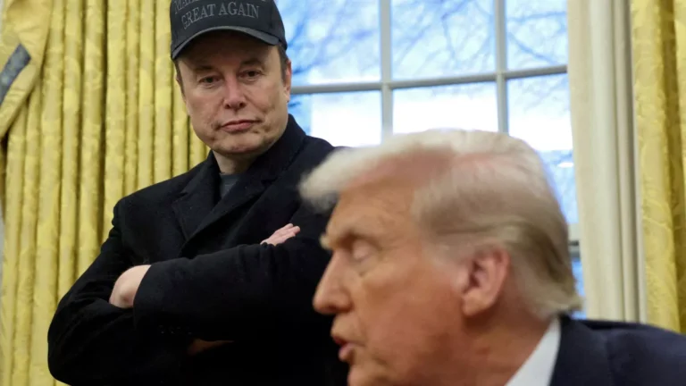 Elon Musk sugere criar próprio partido após troca de farpas com Trump