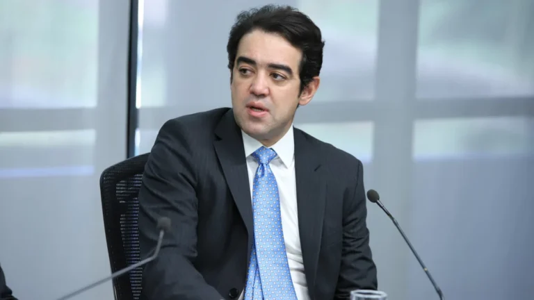 Bruno Dantas cita PEC da Segurança e defende integração de forças