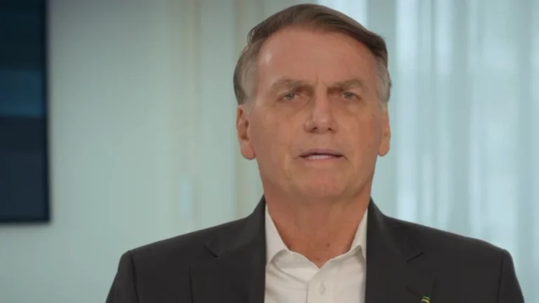 Bolsonaro passa a noite no Palácio dos Bandeirantes antes de evento em SP