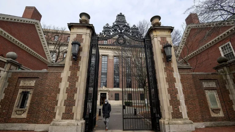Juíza veta proibição de Trump para estudantes internacionais em Harvard