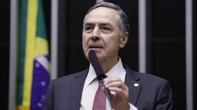 STF: Barroso marca almoço com colegas para debater consenso sobre big techs