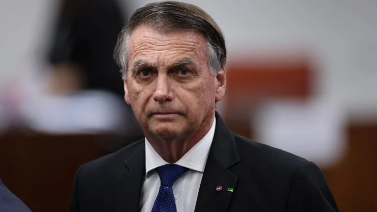 Ipespe: 46% identificam Bolsonaro como principal representante da direita