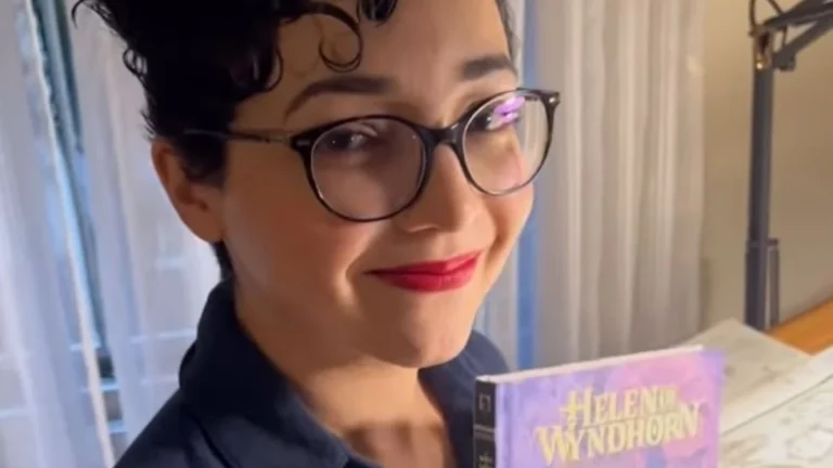 Brasileira conquista Oscar dos Quadrinhos em premiação na Comic-Con