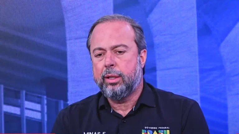 60 milhões de brasileiros não pagam energia até 80kw, afirma ministro à CNN