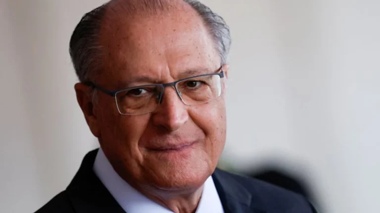 Alckmin atende governadores e marca reunião para discutir tarifaço
