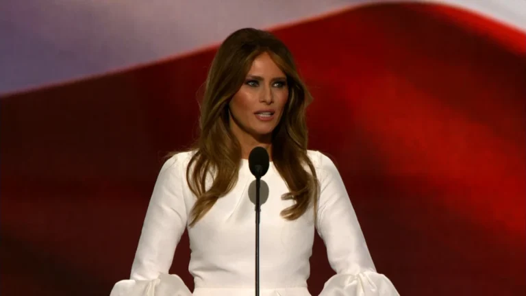 Melania Trump anuncia desafio de inteligência artificial para estudantes