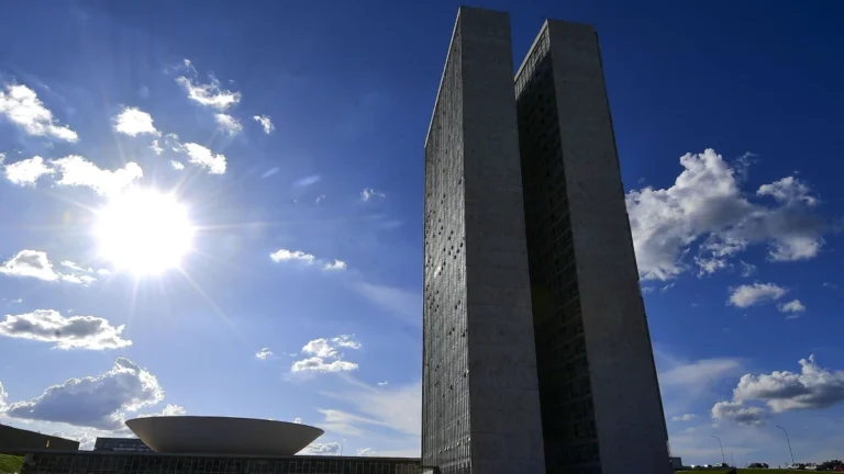 Parlamentares repercutem megaoperação contra o PCC