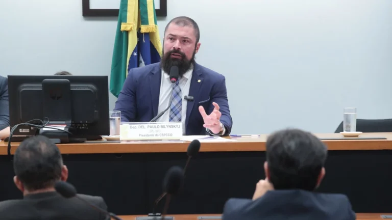 Comissão de Segurança tem câmeras corporais e apoio a Bolsonaro na pauta
